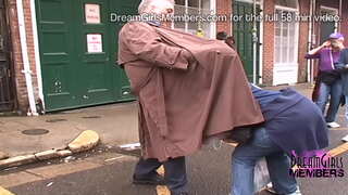 ǃ�徐娘半老上街游行的珠在新奥尔良